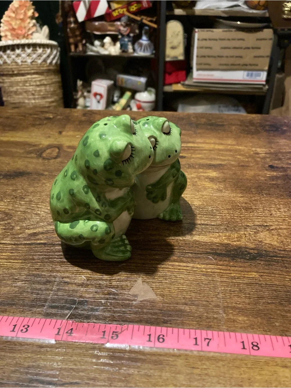 Ganz frog couple salt and pepper shakers